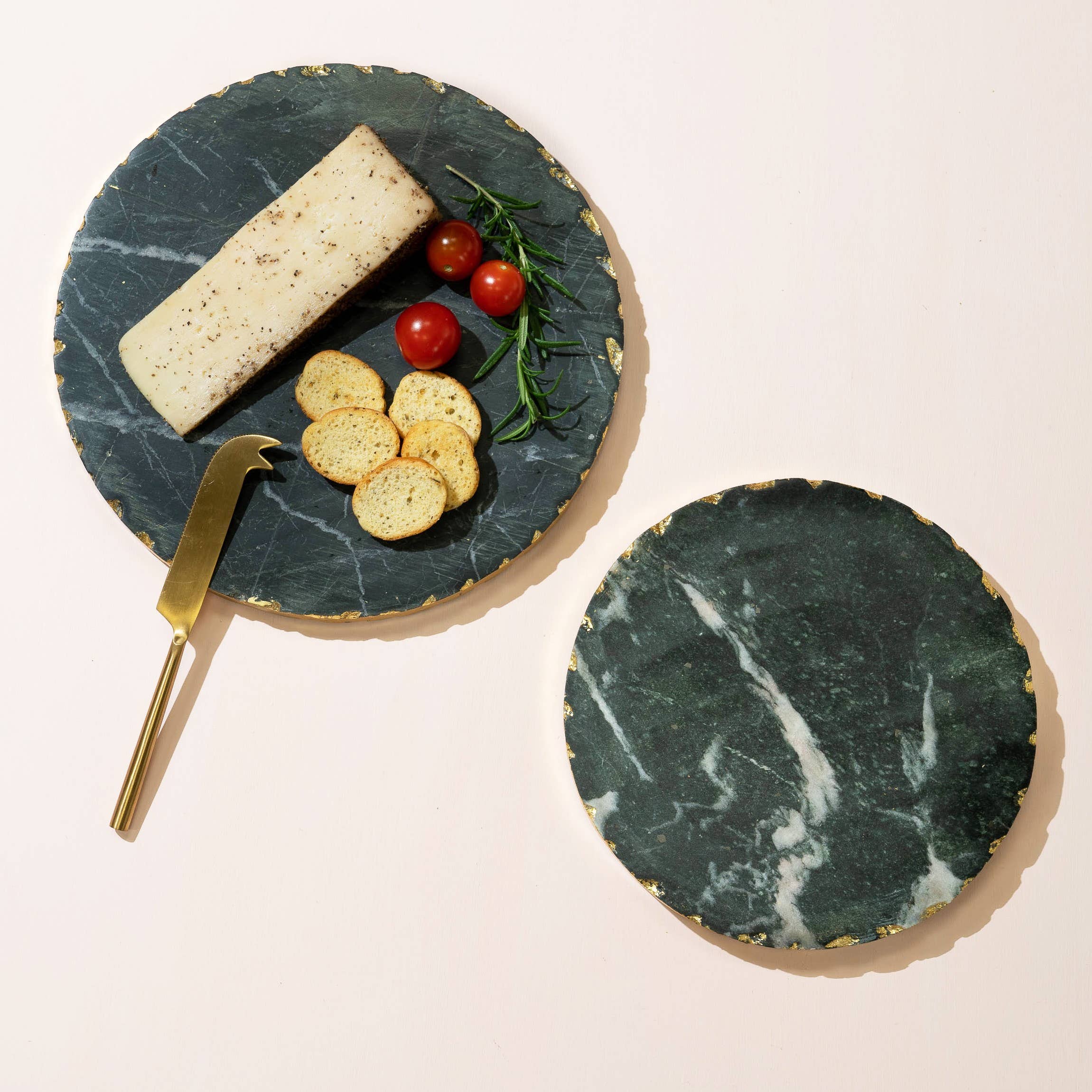 Black Marble Round Trivet w/ Rough Gold Edge Large