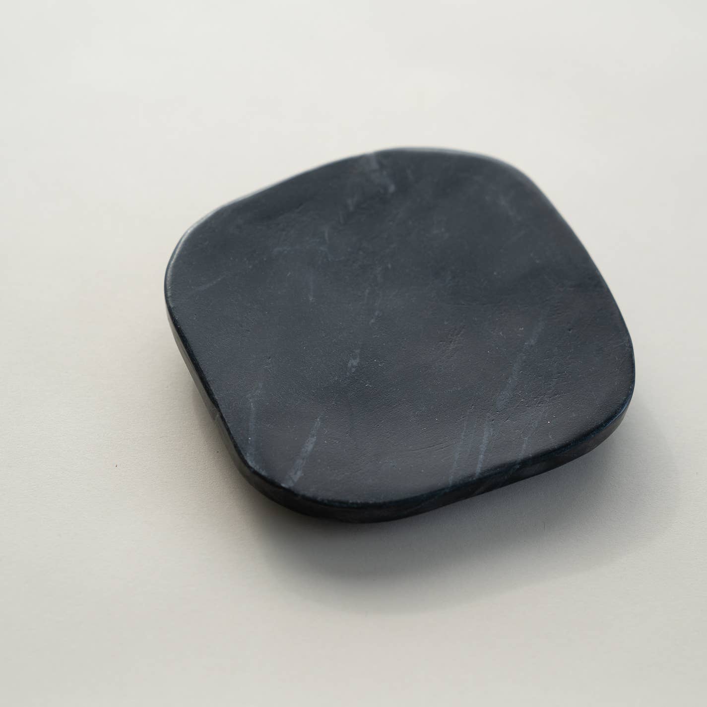Black Marble Free Form Plate, Sm