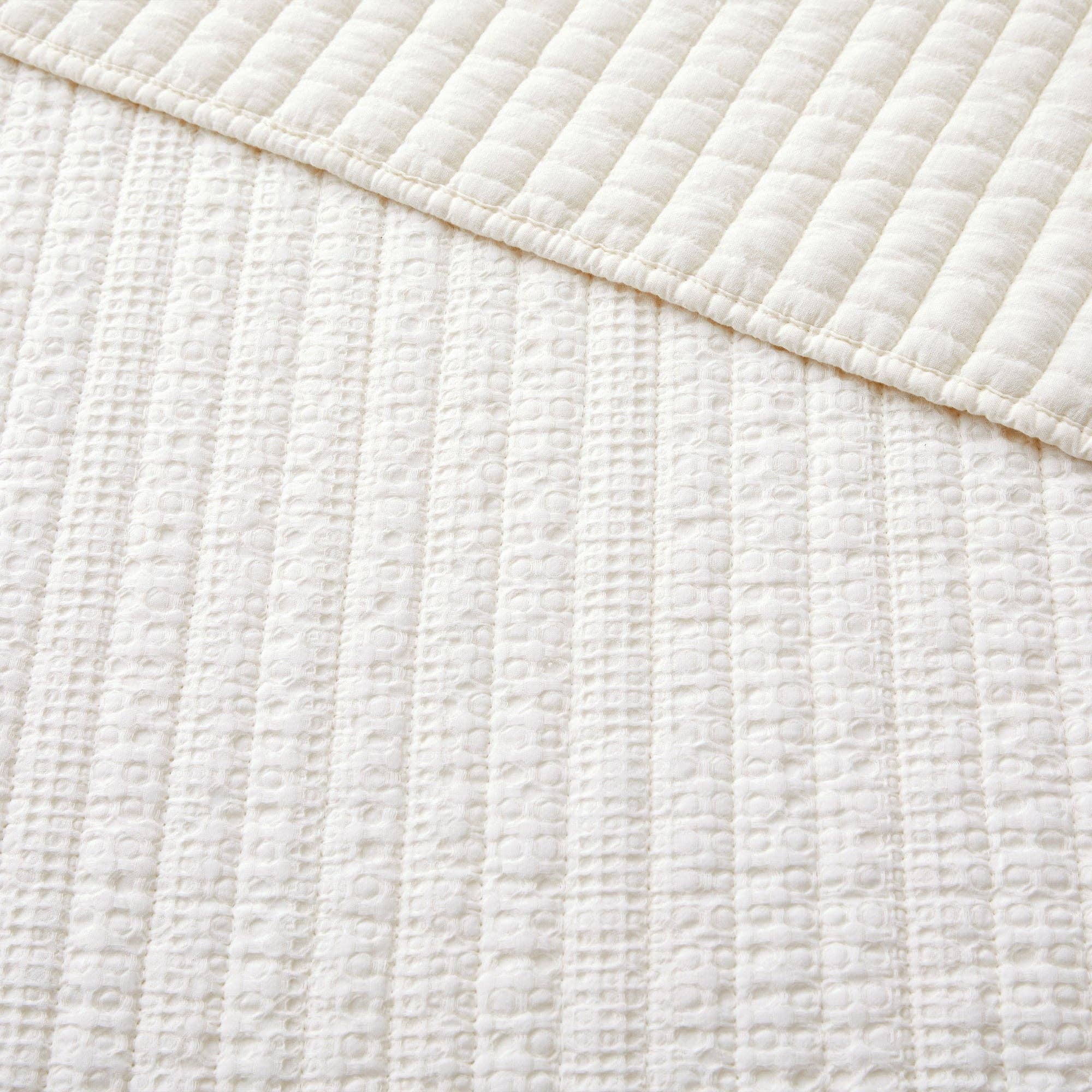 Loden Quilt Set